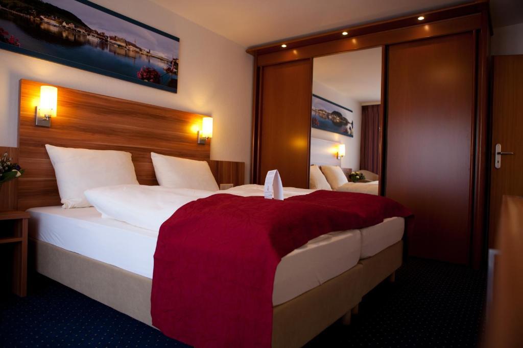 Knaus Am Hafen Hotel Uhldingen-Mühlhofen